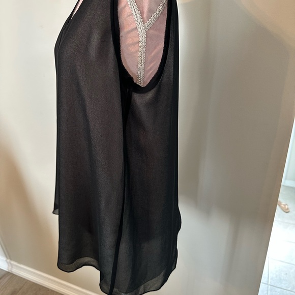 Beautiful BR Blouse Tank - Picture 3 of 7